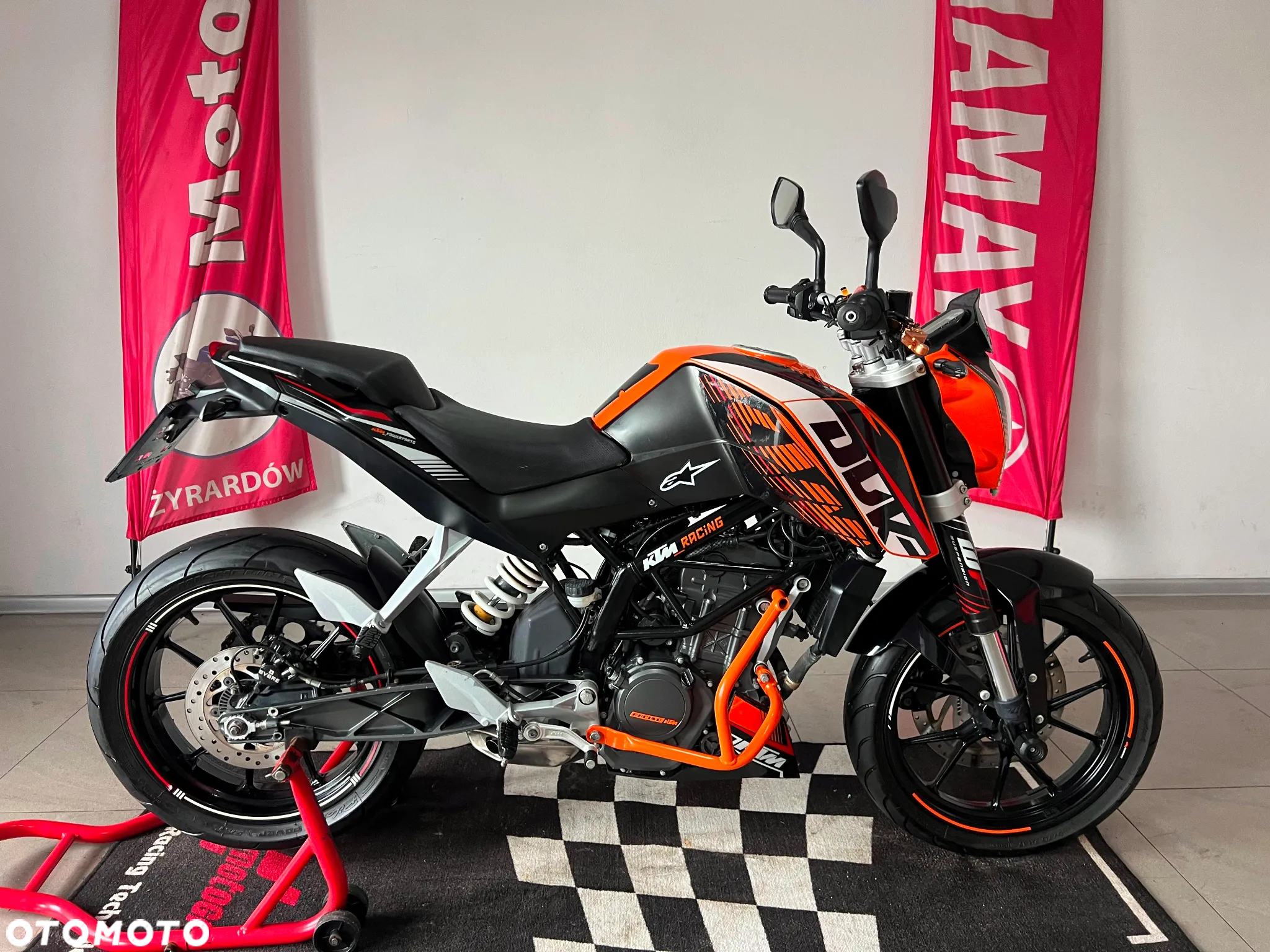 KTM Duke - 4