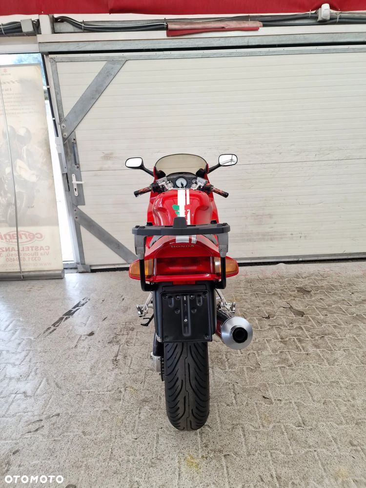 Honda VFR - 25