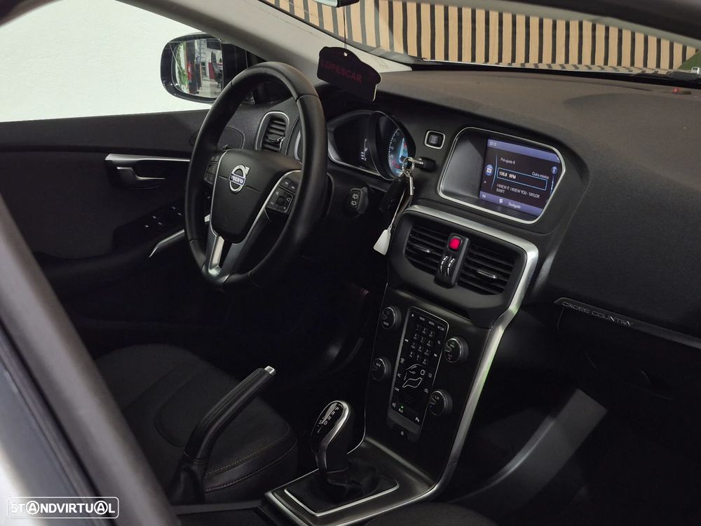 Volvo V40 Cross Country 1.6 D2 Momentum Powershift - 32