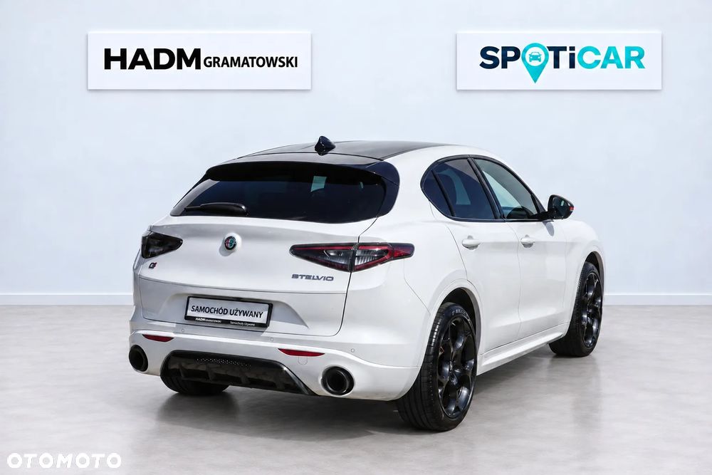 Alfa Romeo Stelvio 2.0 Turbo Tributo Italiano Q4 - 8