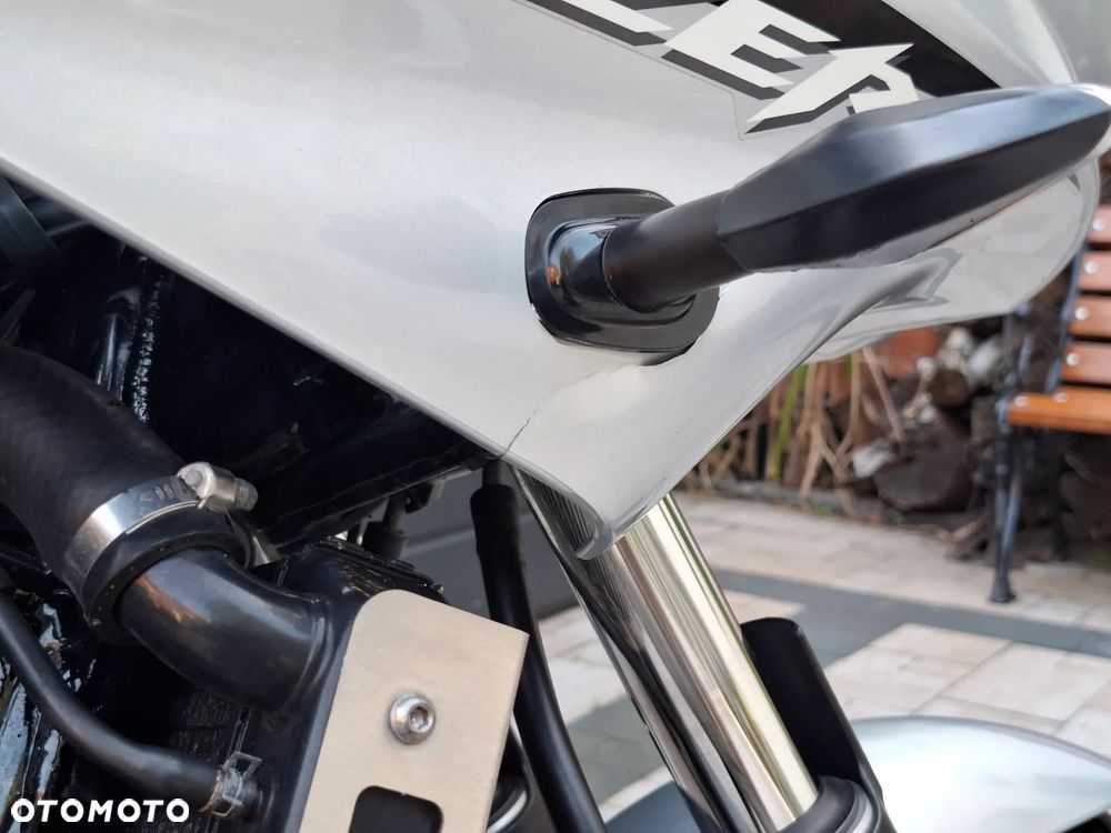 Yamaha FZS - 10