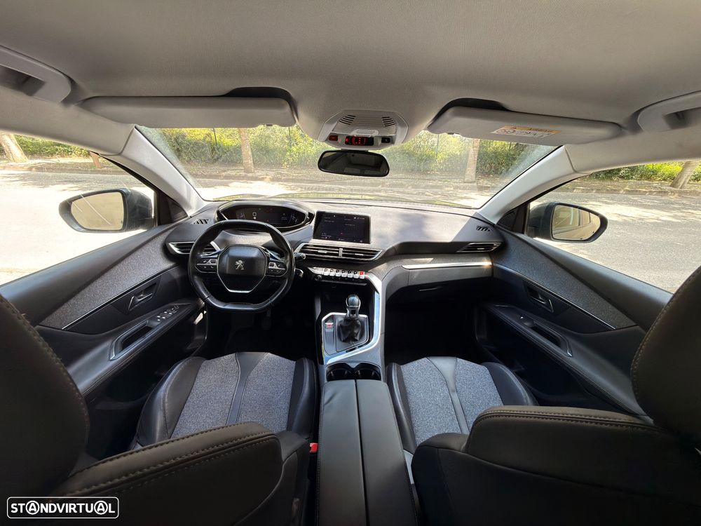 Peugeot 3008 PureTech 130 Stop & Start Allure - 24