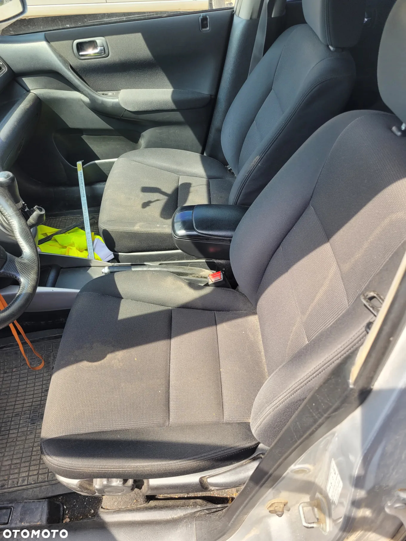 HONDA CIVIC VII fotel fotele kanapa deska kokpit podsufitka boczek boczki klamka podłokietnik licznik prędkościomierz panel - 3