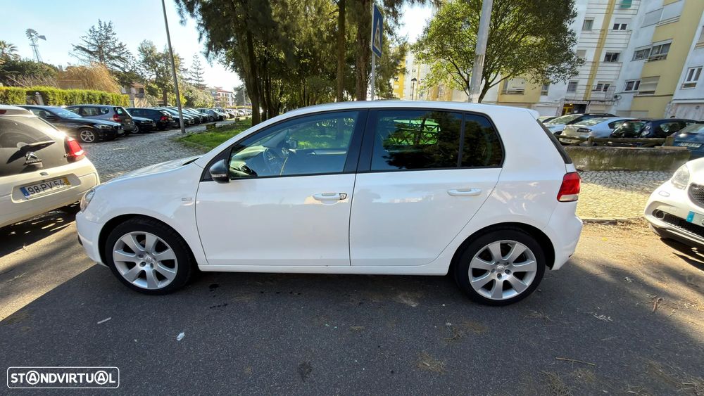 VW Golf 1.6 TDi DPF BlueMotion MATCH - 1