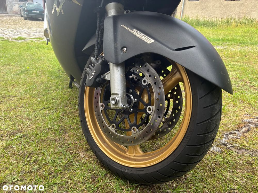 Honda CBR - 4