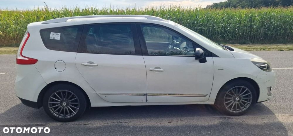 Renault Grand Scenic - 30