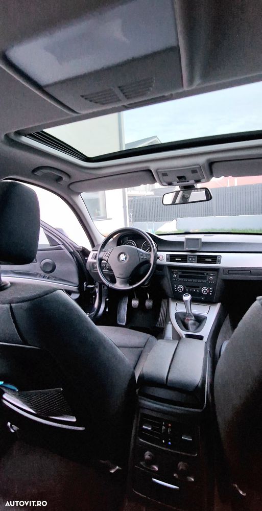 BMW Seria 3 320i - 7