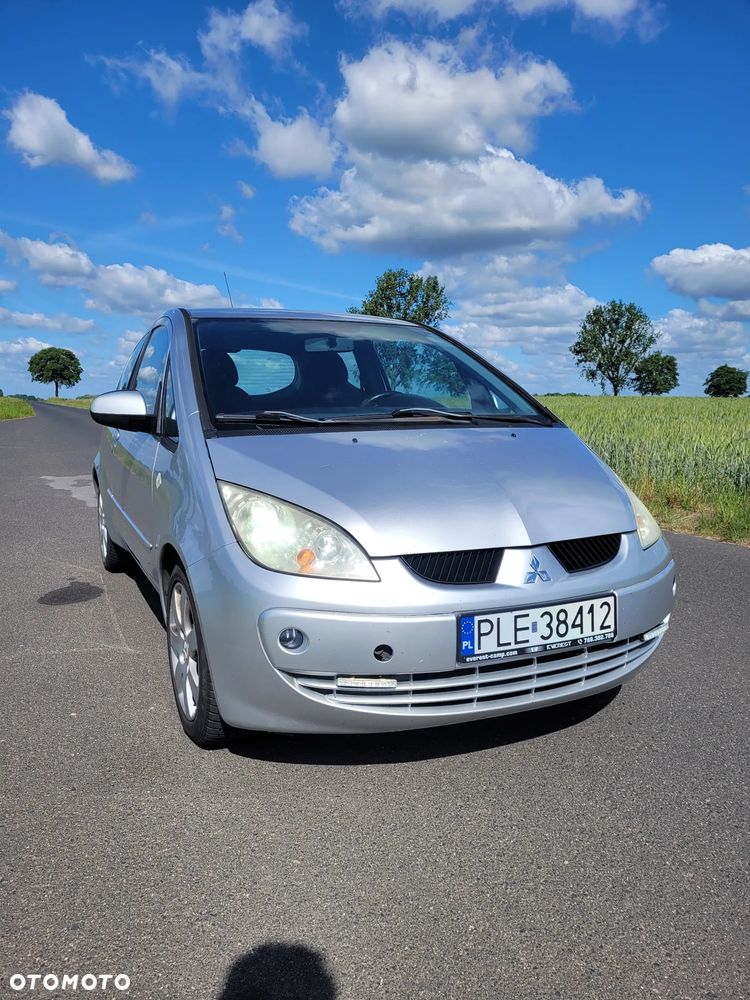 Mitsubishi Colt - 1