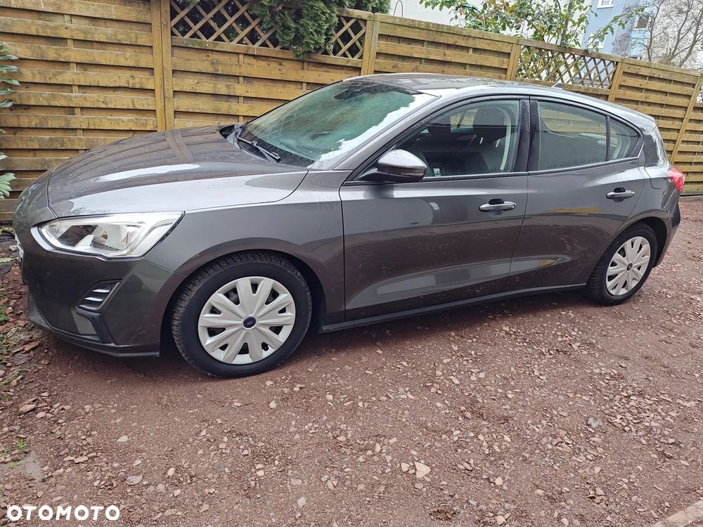 Ford Focus 1.0 EcoBoost Trend Edition Business - 1