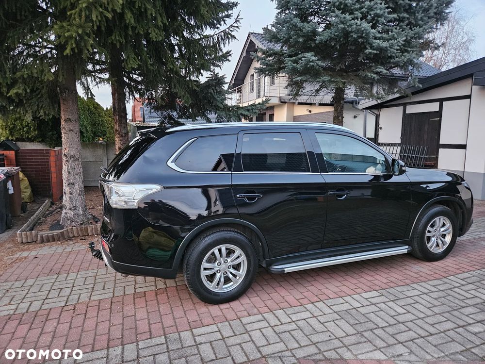 Mitsubishi Outlander 2.0 Intense + 4WD CVT - 3