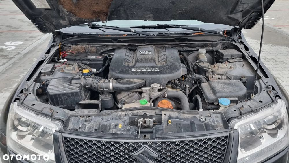 Suzuki Grand Vitara 2.7 V6 - 10