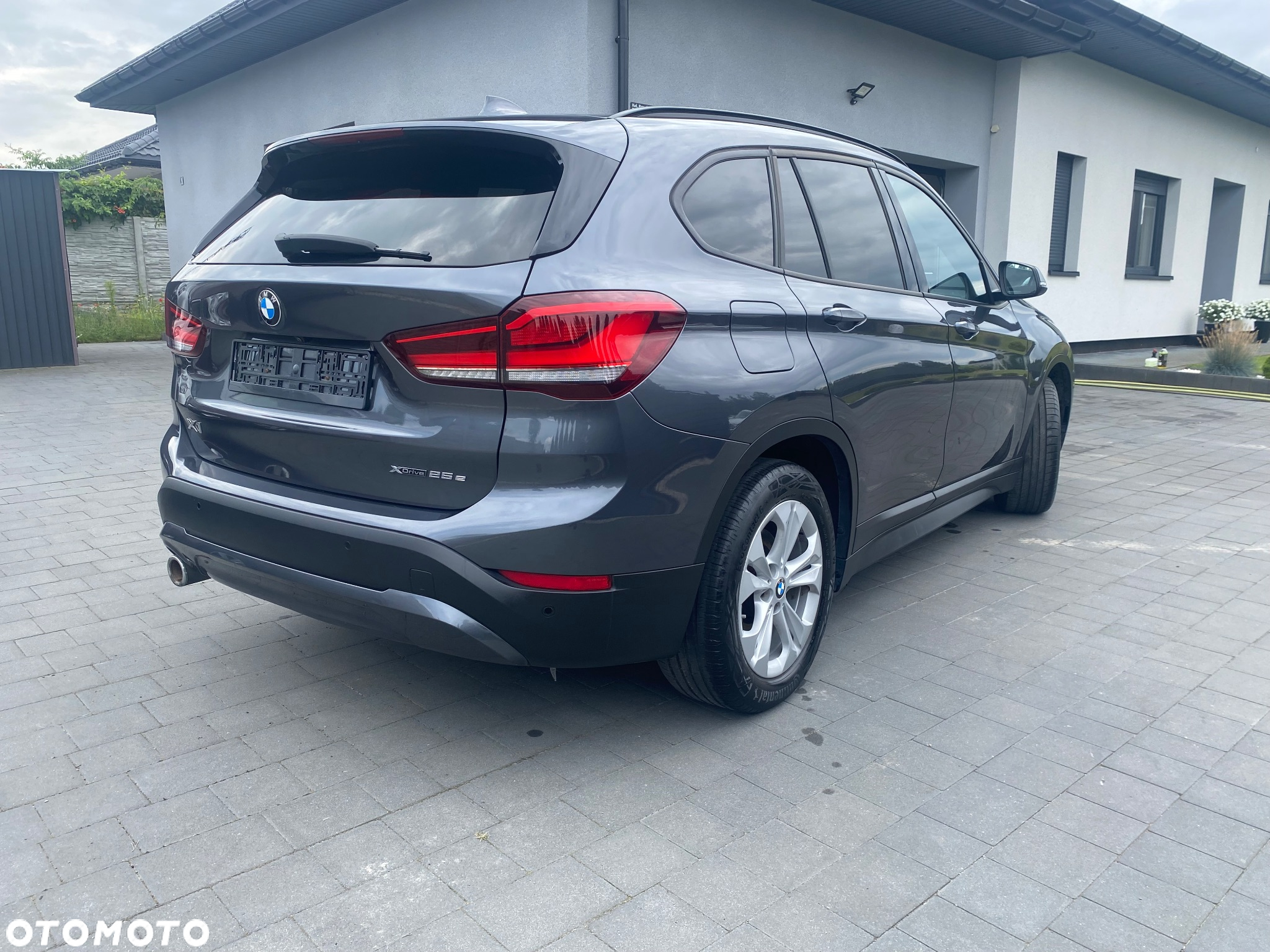 BMW X1 xDrive25e Business Edition - 2