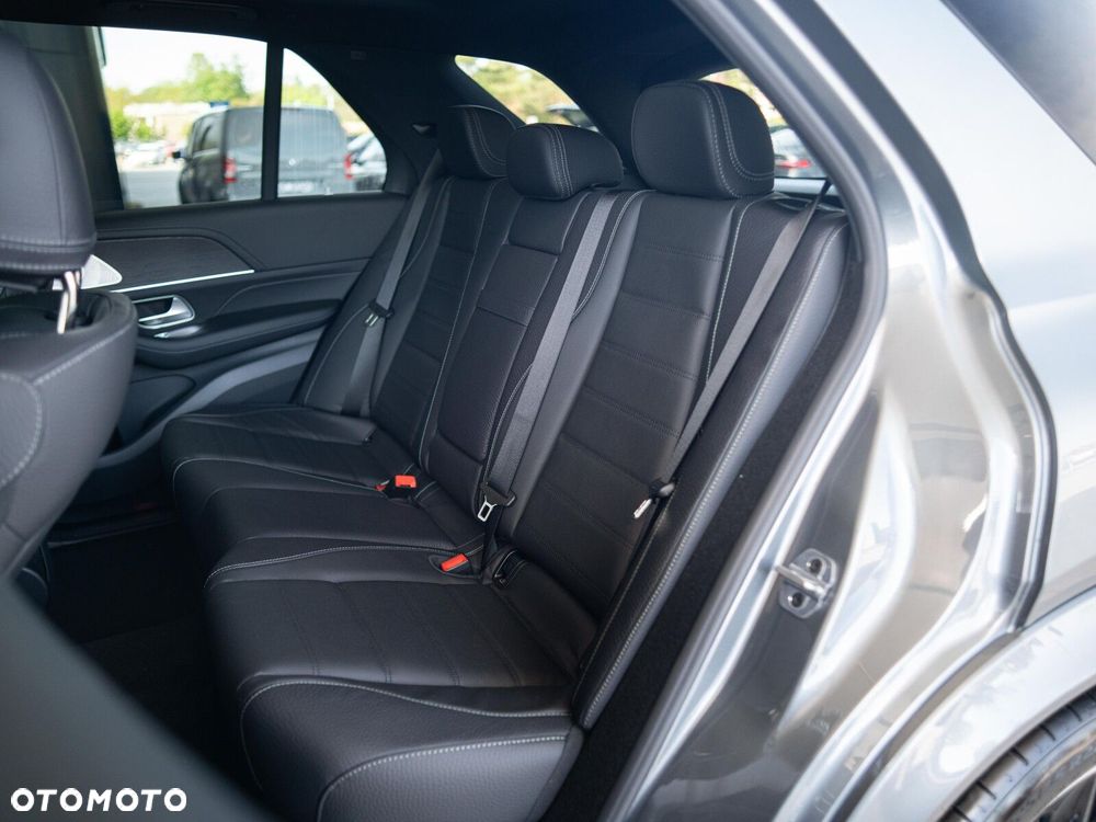 Mercedes-Benz GLE - 11