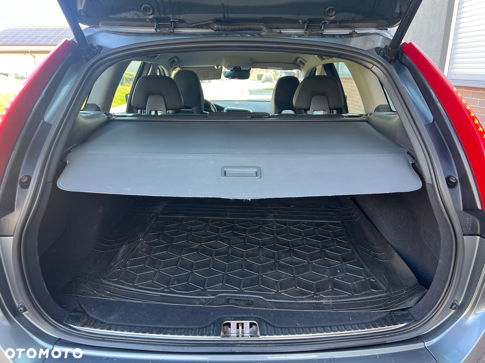 Volvo XC 60 D3 Geartronic Momentum - 27