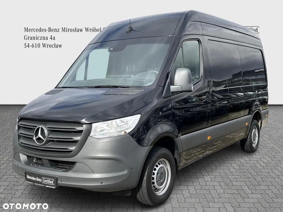 Mercedes-Benz Sprinter - 2