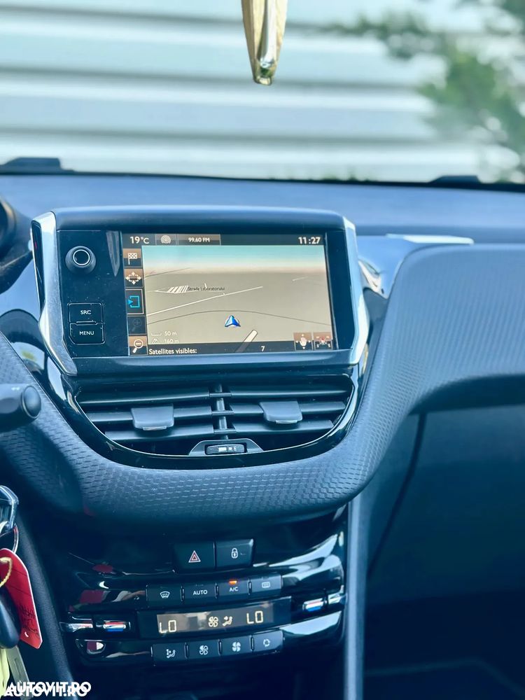 Peugeot 2008 1.2 PureTech Turbo EAT6 S&S Active - 17