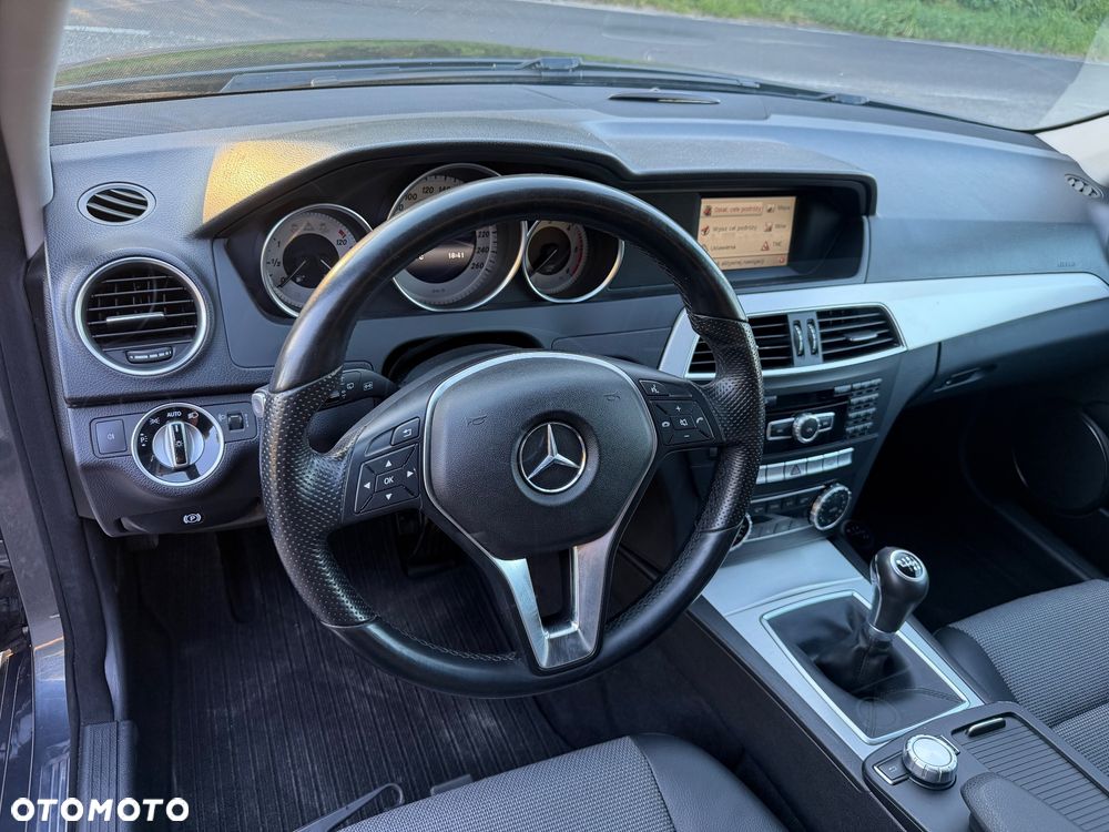 Mercedes-Benz Klasa C - 25