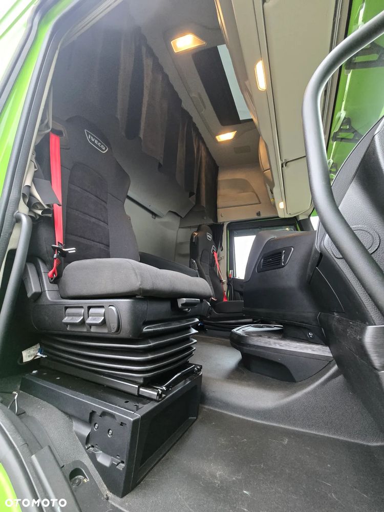 Iveco S-WAY 570 - 34