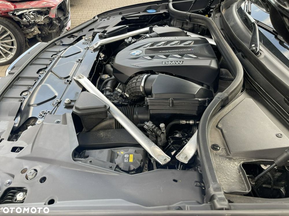 BMW X5 M M50i - 22