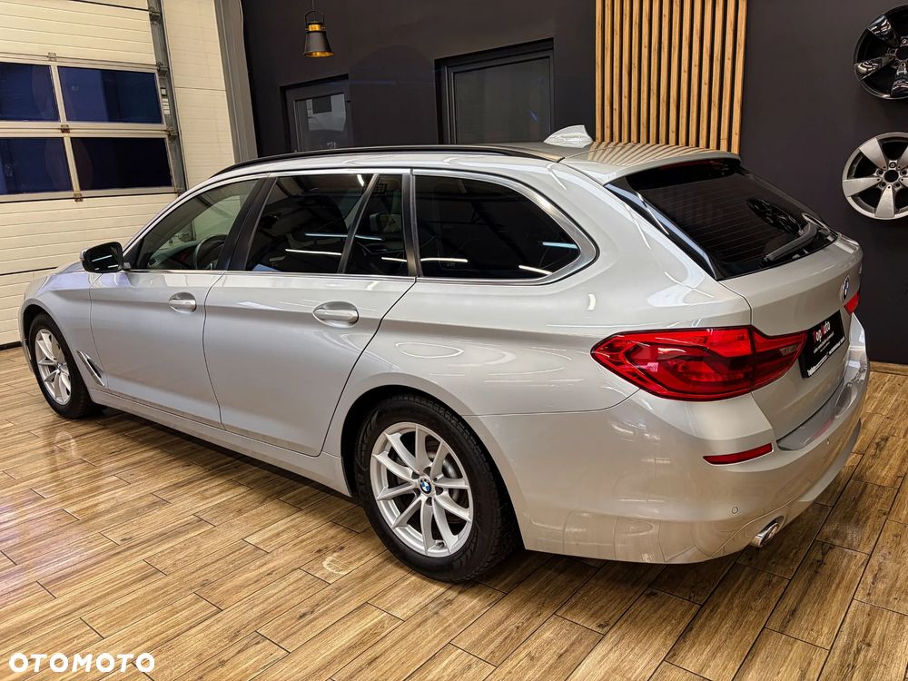 BMW Seria 5 520d - 11