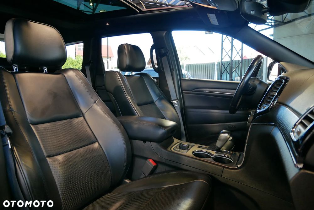 Jeep Grand Cherokee - 13