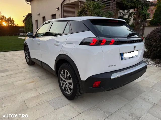Peugeot 2008 1.5 BlueHDI BVM6 STT Allure - 4