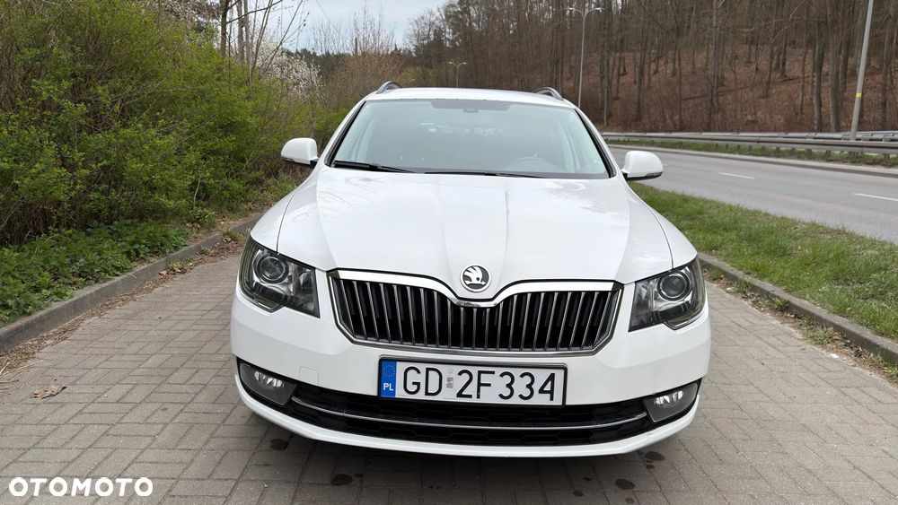 Skoda Superb 2.0 TDI Green tec Ambition - 1