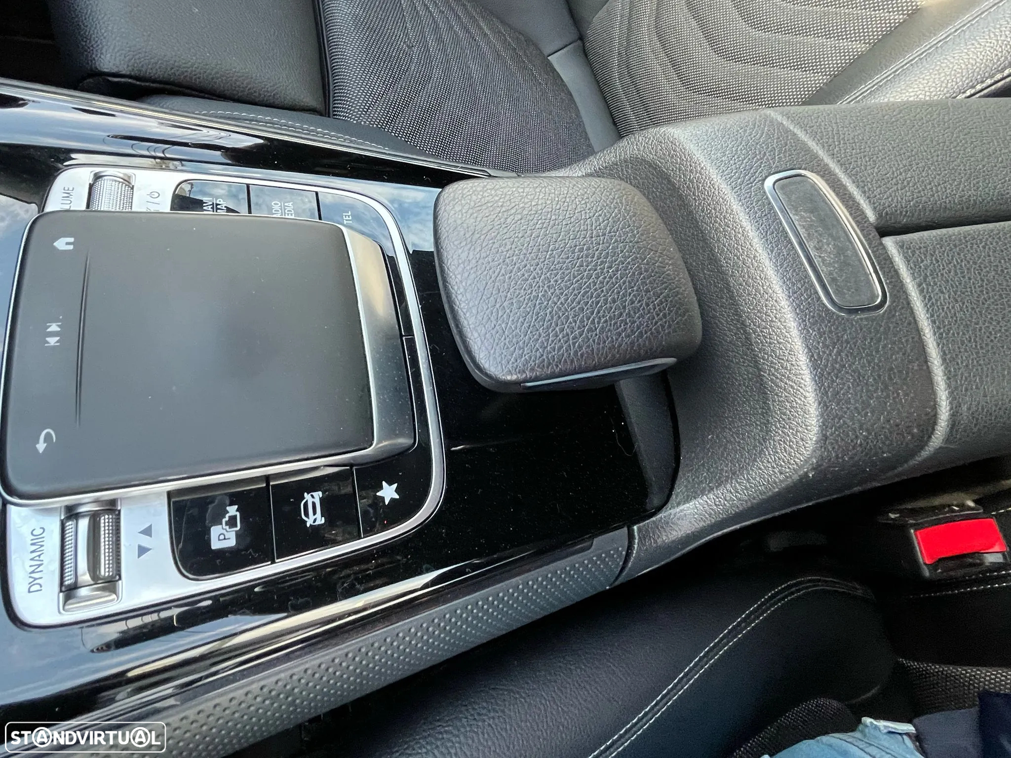 Mercedes-Benz B 180 d Style Plus Aut. - 24