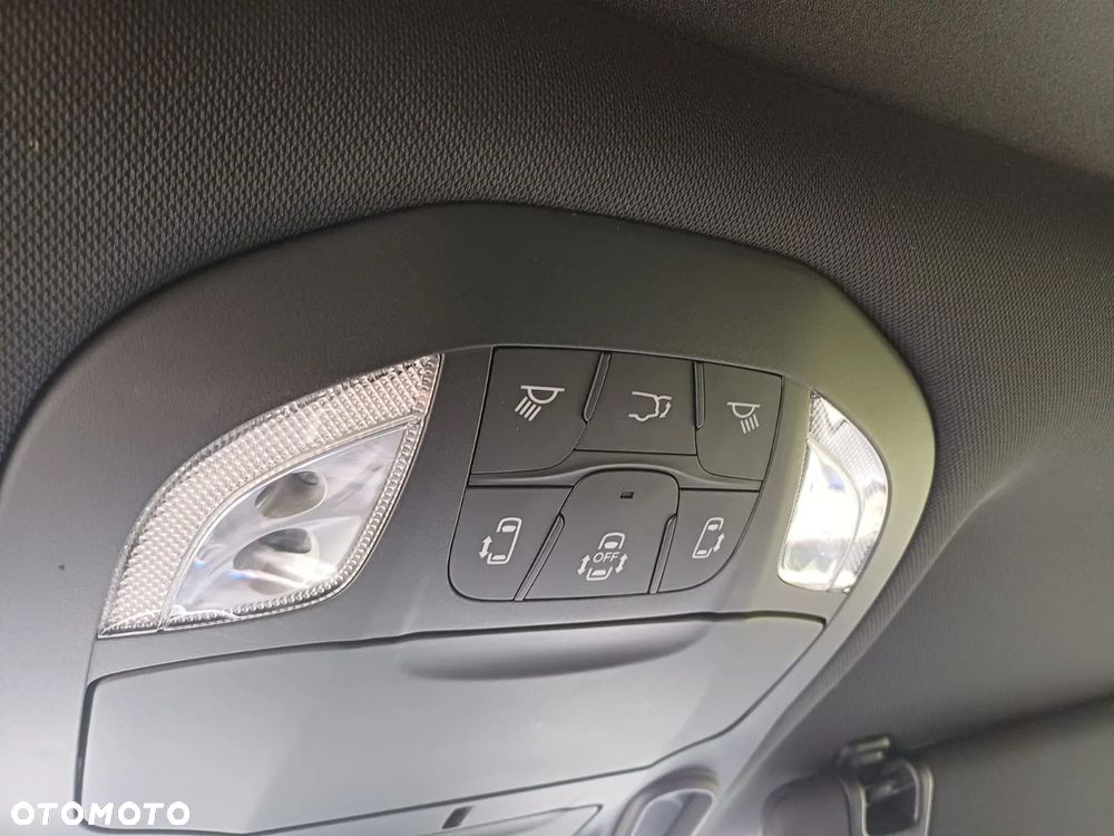 Chrysler Pacifica - 10