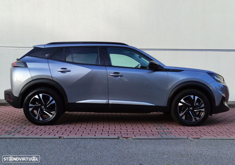 Peugeot e-2008 Allure - 14