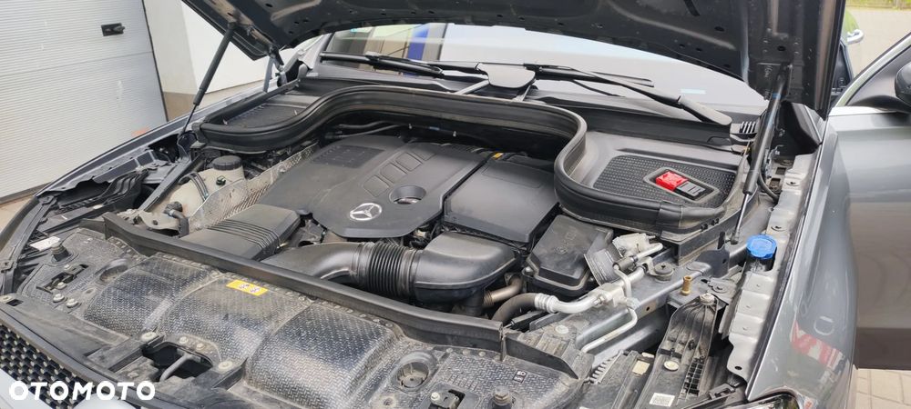 Mercedes-Benz GLE 300 d 4-Matic - 12