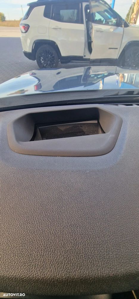 BMW Seria 5 520d xDrive AT - 12