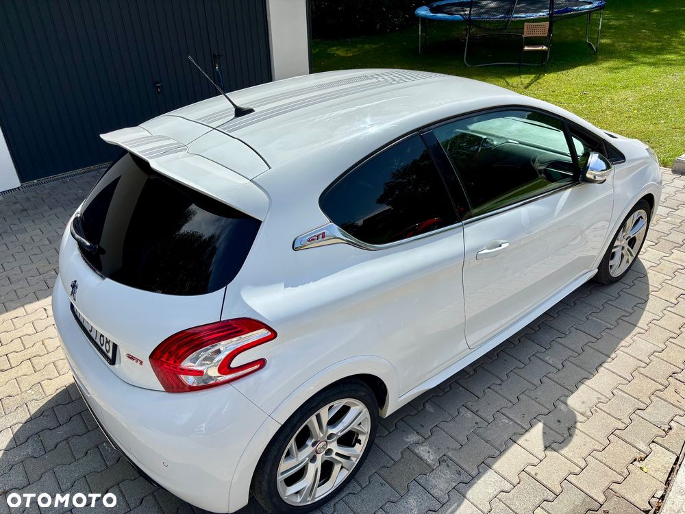 Peugeot 208 1.6 THP GTi - 8