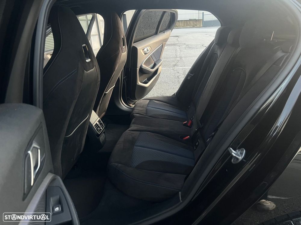 BMW 118 d Pack M Auto - 25