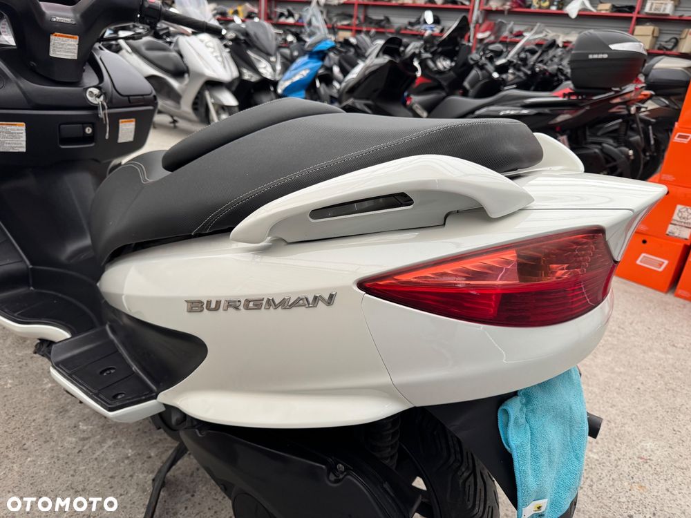 Suzuki Burgman - 21