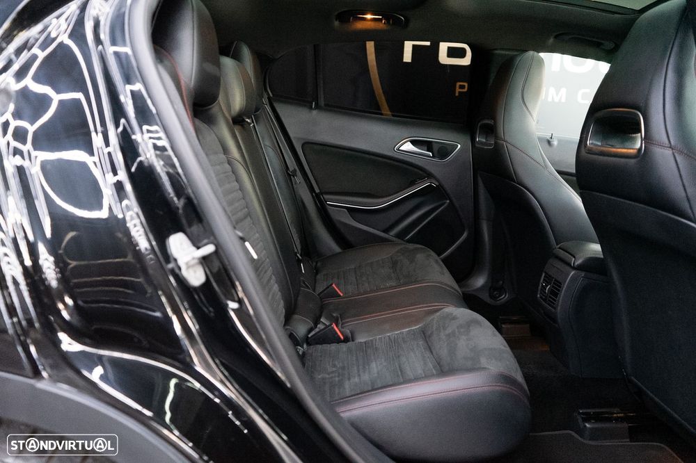 Mercedes-Benz GLA 220 d AMG Line - 9