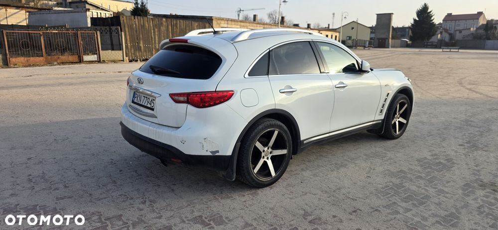 Infiniti FX - 3