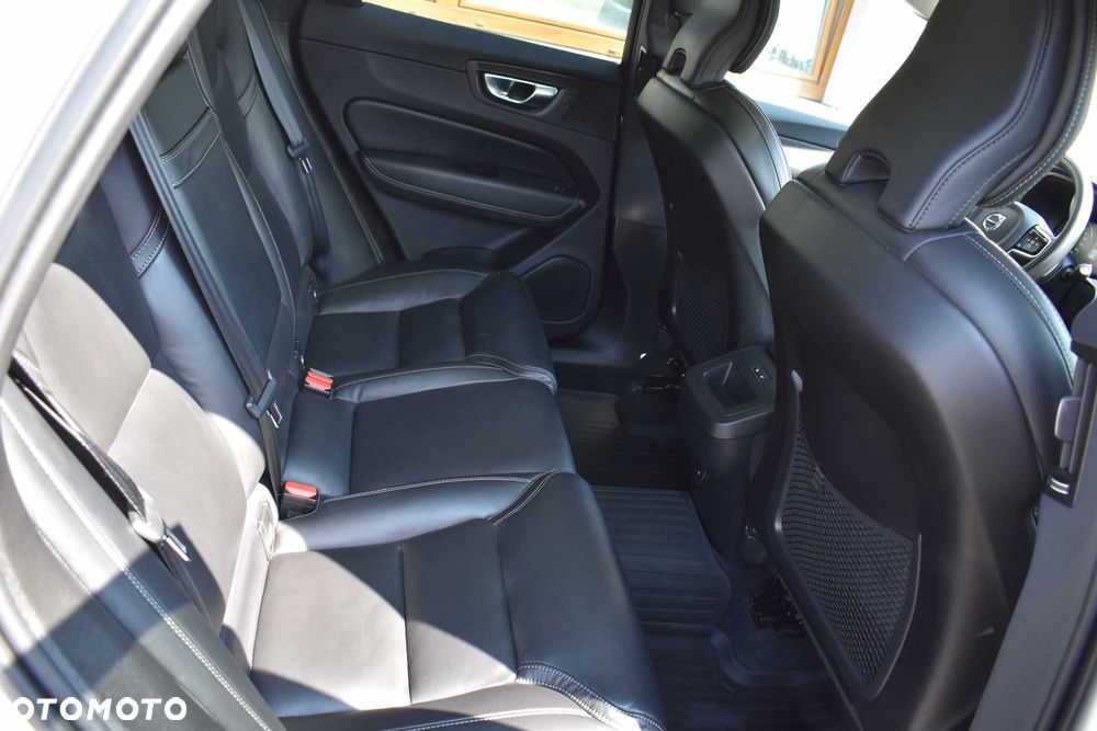 Volvo XC 90 - 7