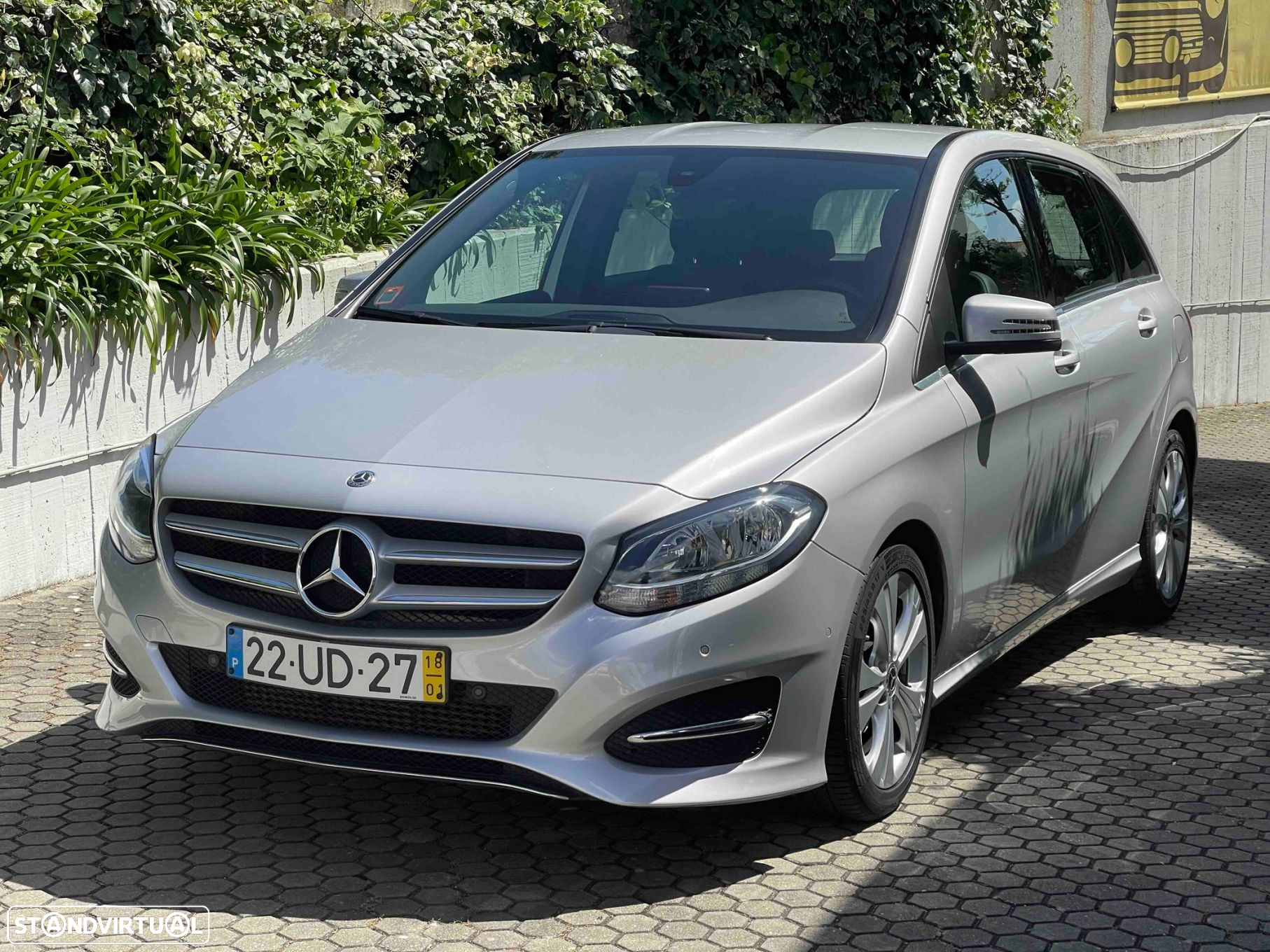 Mercedes-Benz B 180 d Urban - 4