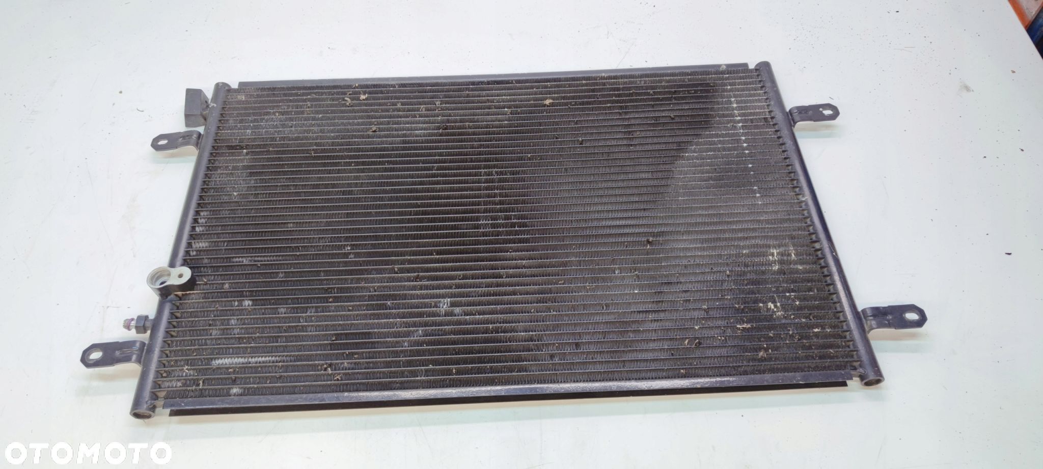 CHŁODNICA KLIMATYZACJI AUDI A6 C6 4F0260401 - 1