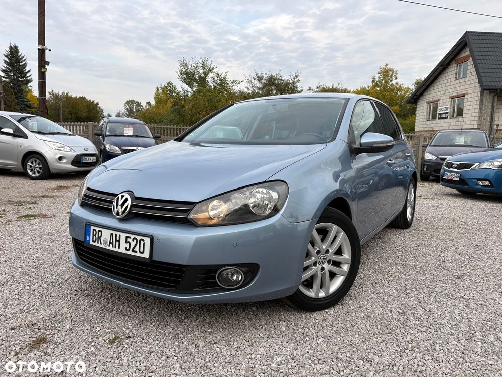 Volkswagen Golf - 1