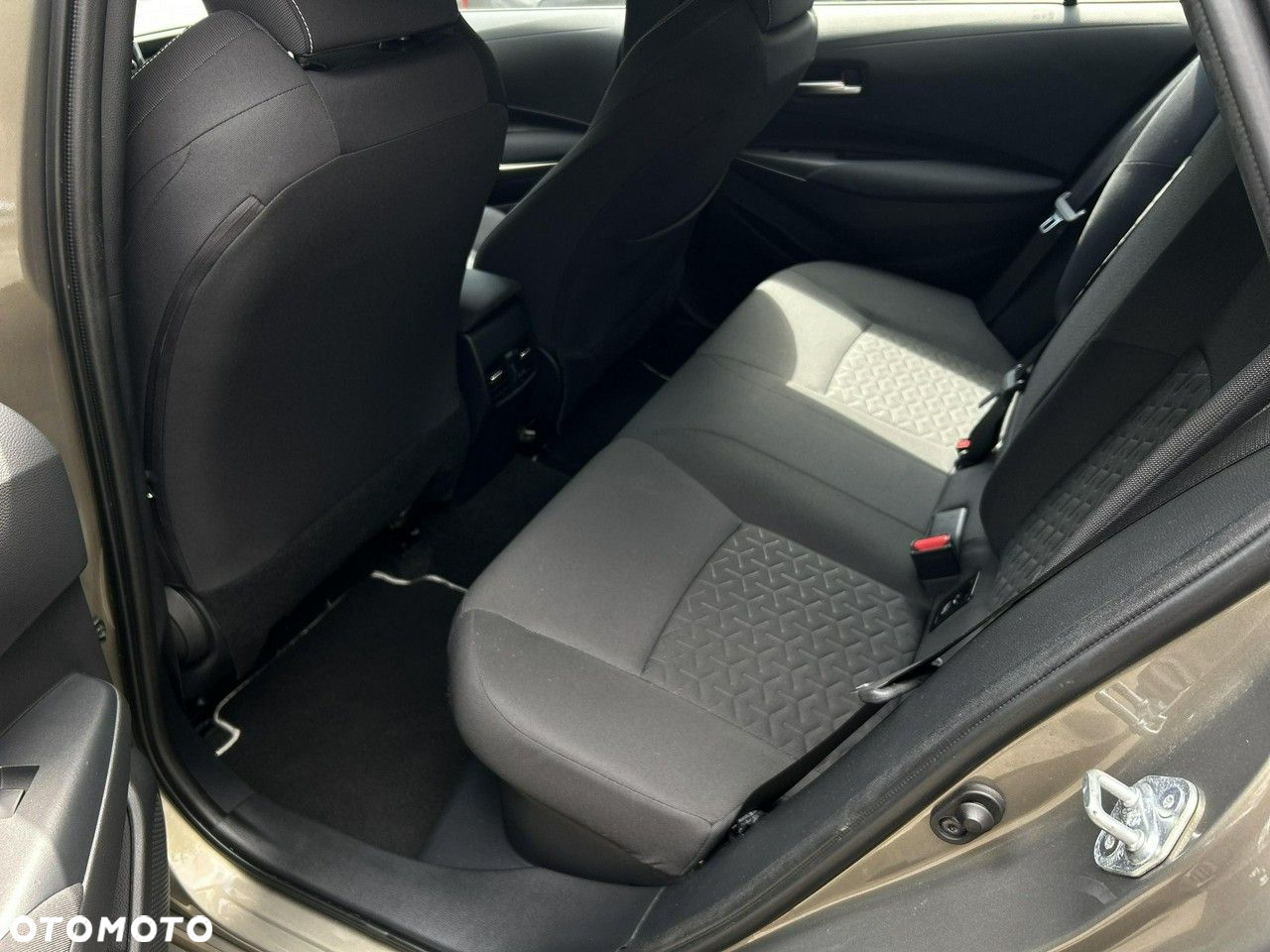 Toyota Corolla - 11