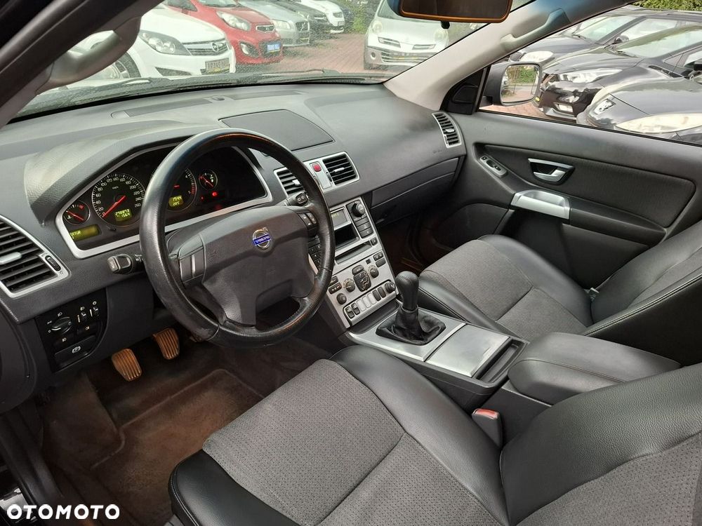 Volvo XC 90 2.4 D5 Kinetic - 29