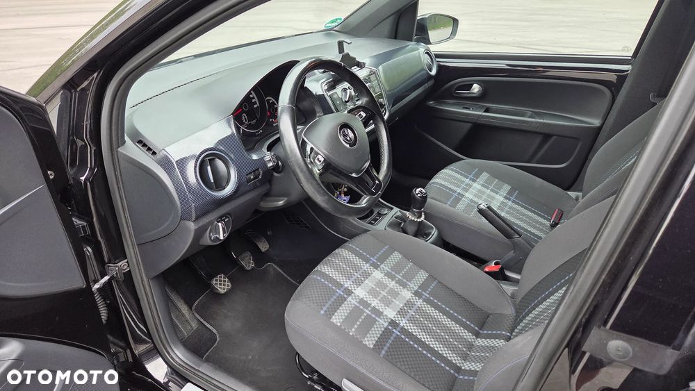 Volkswagen up! club - 8