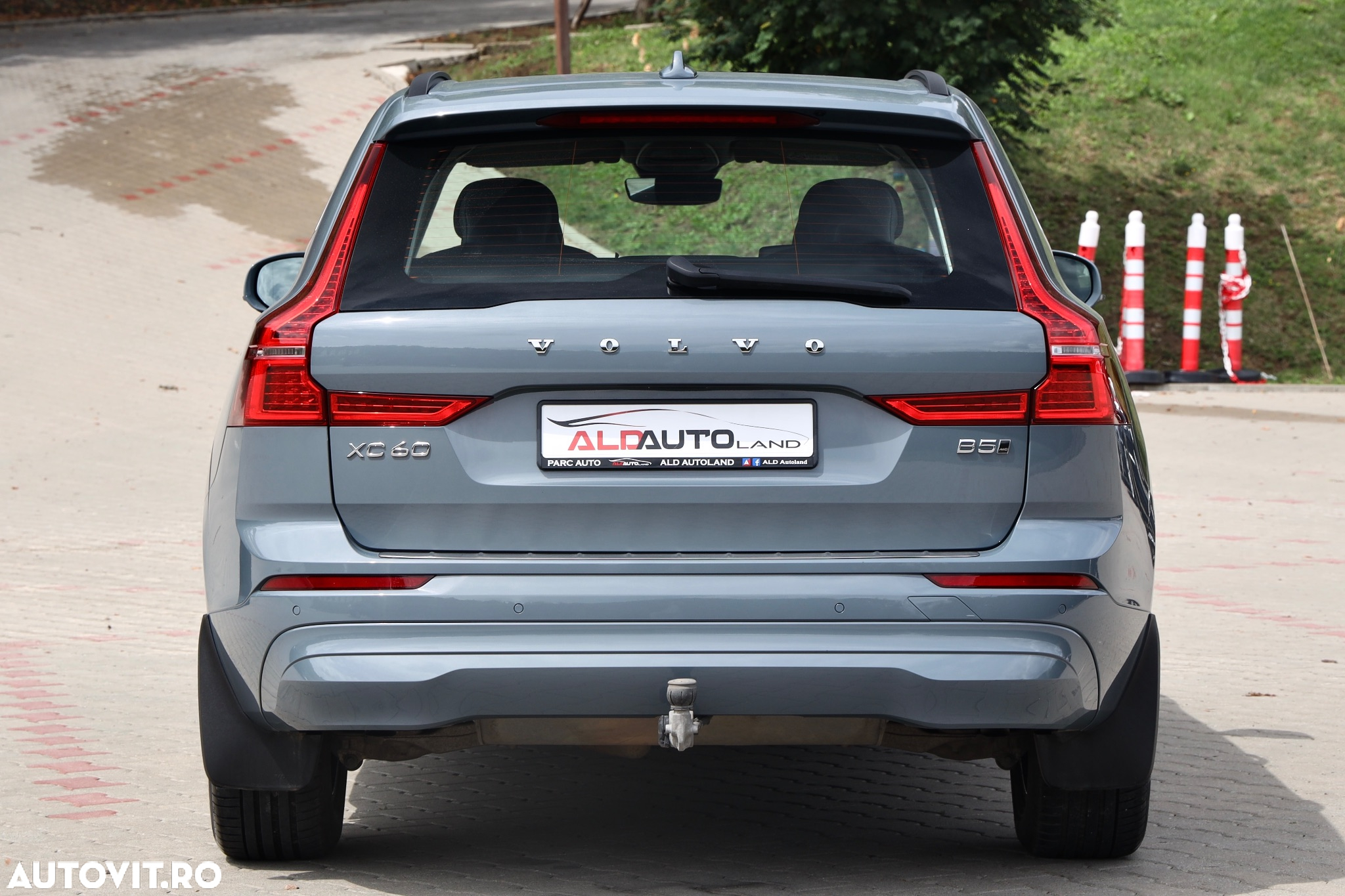 Volvo XC 60 B5 AT AWD MHEV Core - 38