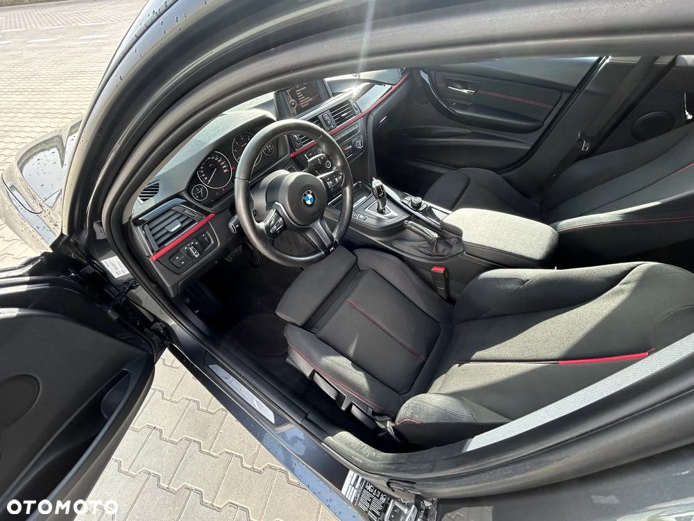 BMW Seria 3 - 32