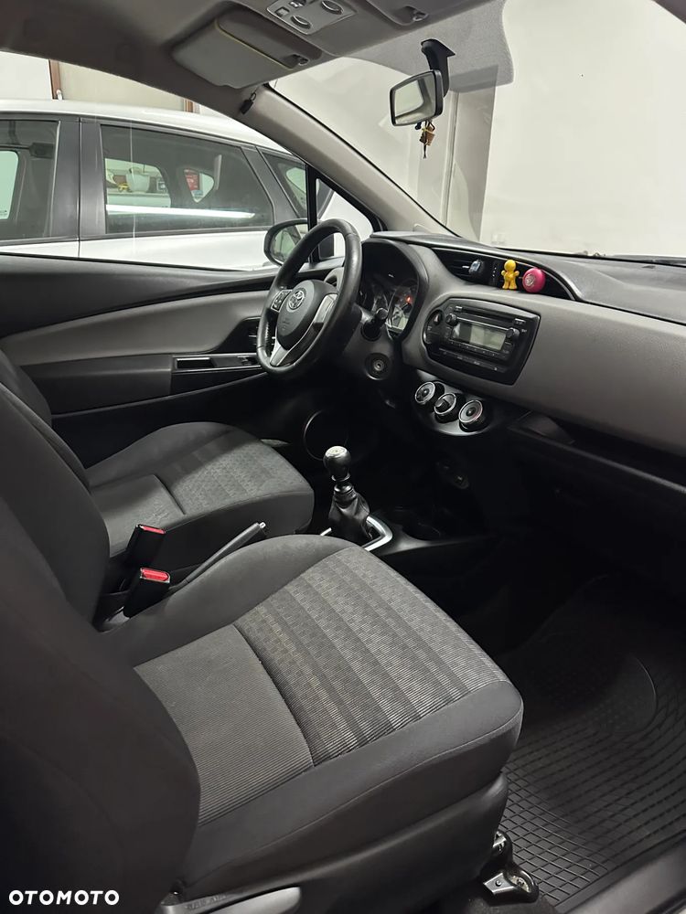 Toyota Yaris 1.33 Active EU6 - 9