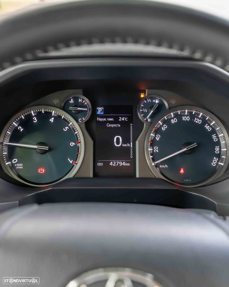 Toyota Land Cruiser Prado - 22