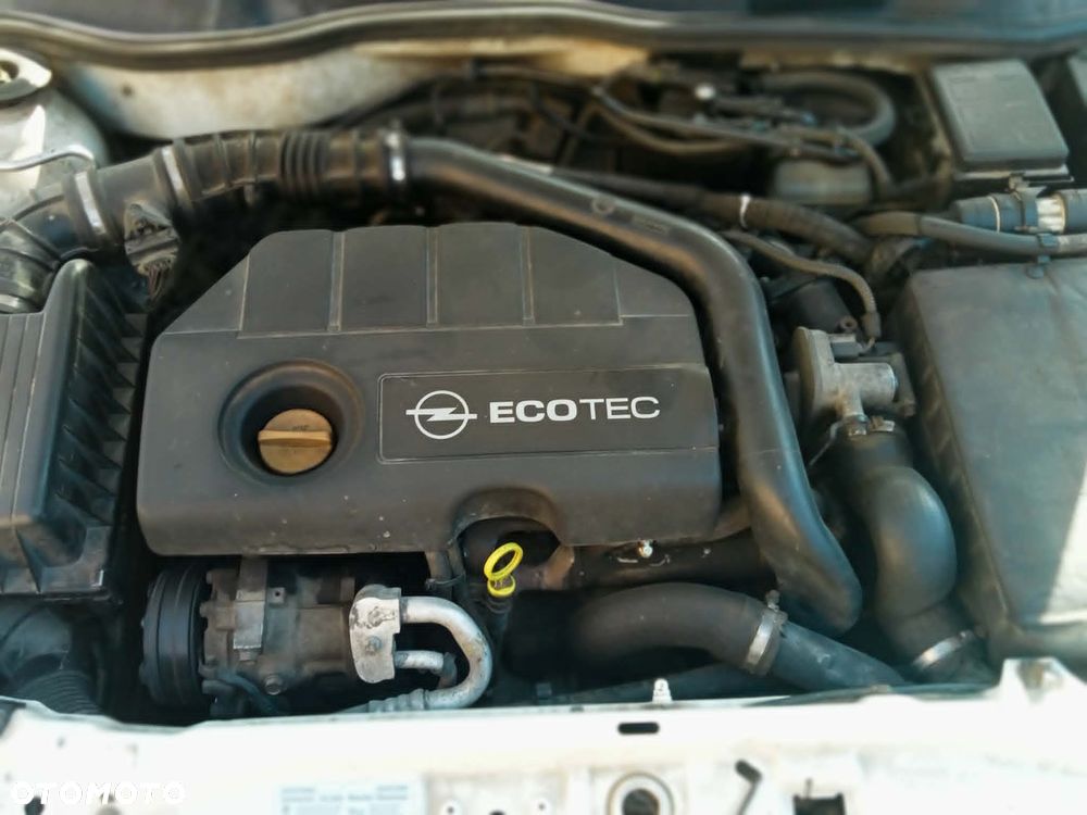 Opel Astra 1.7 CDTI - 8