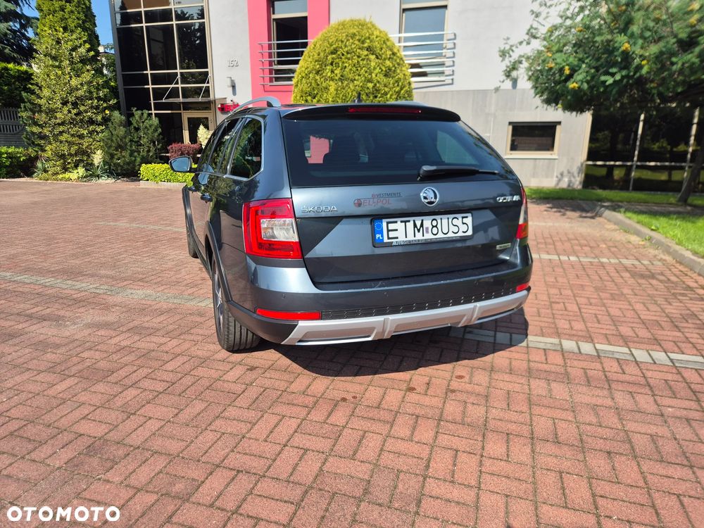 Skoda Octavia Scout 2.0 TDI 4x4 DSG - 4